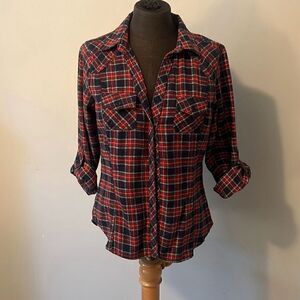 Derek Heart Women's Multicolor Plaid Roll Tab Sleeve Button Down Shirt
